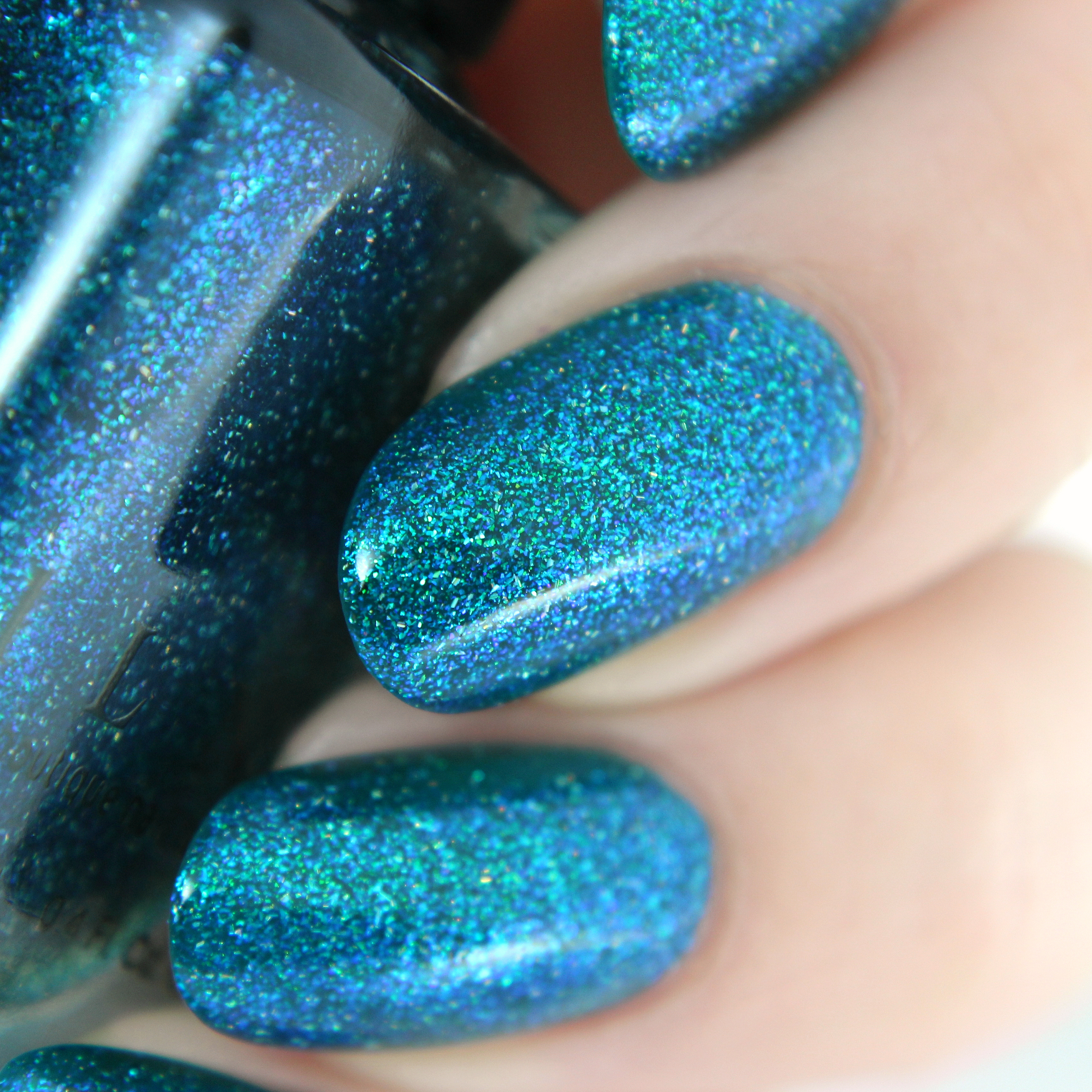 Party Favor - Vivid Teal Holographic Nail Polish by ILNP